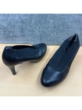 Soft Style Angel II Elastic‎ Vamp Pumps